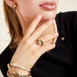 Damen Ring Schlange aus Gelbgold beschichtetem Kupfer mit Emaille rosa und Zirkonsteinen